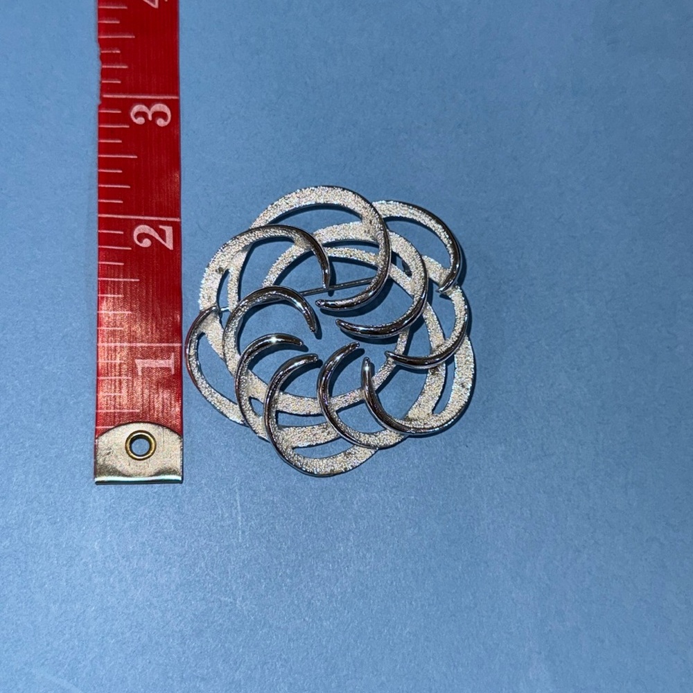 Vintage Floral Brooch